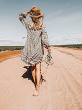 Load image into Gallery viewer, Born Free - Mocha