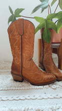 Load image into Gallery viewer, Lauren Boots